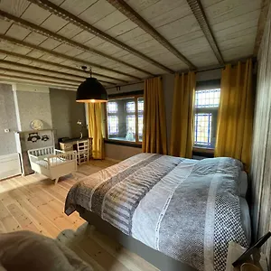 Holiday home Family At 348, Bruges